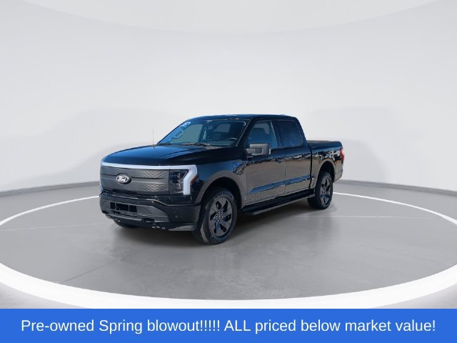Used 2025 Ford F150 Lightning Flash AWD/4WD image 4