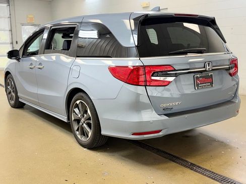 Used 2023 Honda Odyssey Elite image 8