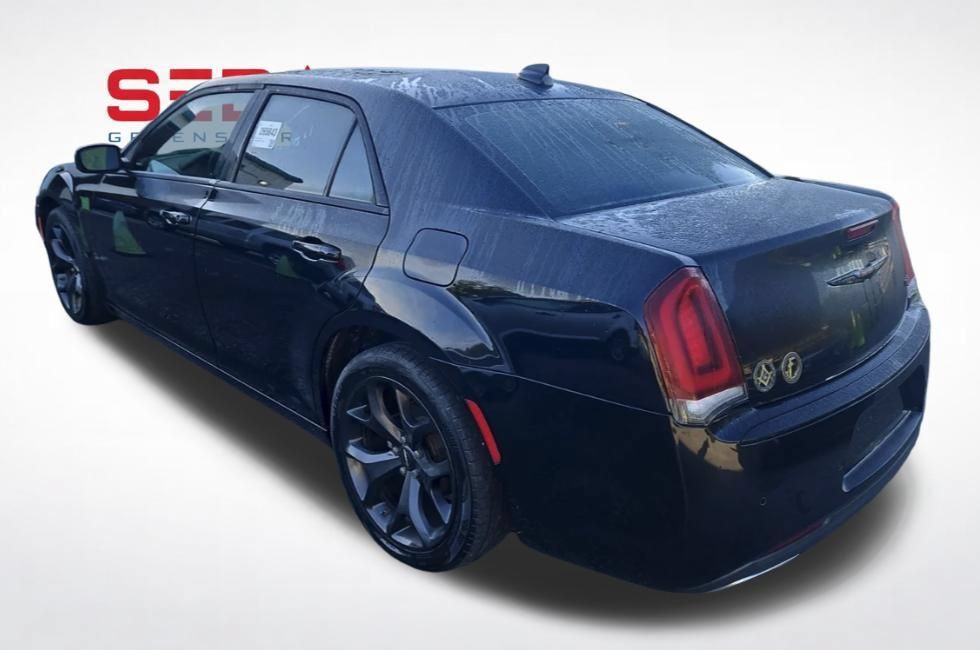 Used 2023 Chrysler 300 S w/ Comfort Group RWD image 5