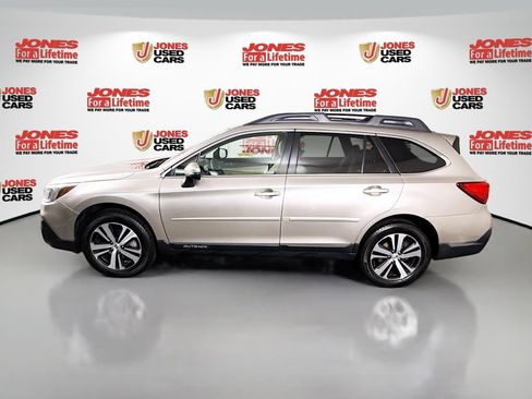 Used 2019 Subaru Outback 2.5i Limited AWD/4WD image 16