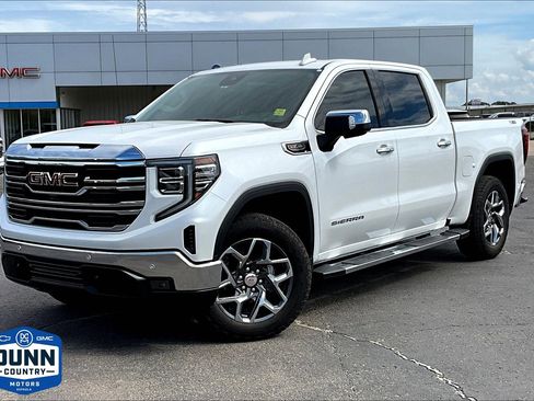 Used 2024 GMC Sierra 1500 SLT w/ SLT Premium Plus Package image 1