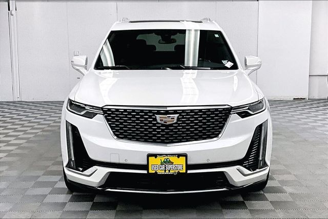 Used 2023 Cadillac XT6 Premium Luxury AWD/4WD image 4