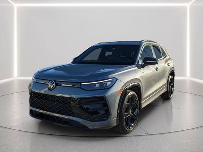 New 2026 Volkswagen Tiguan SE R-Line