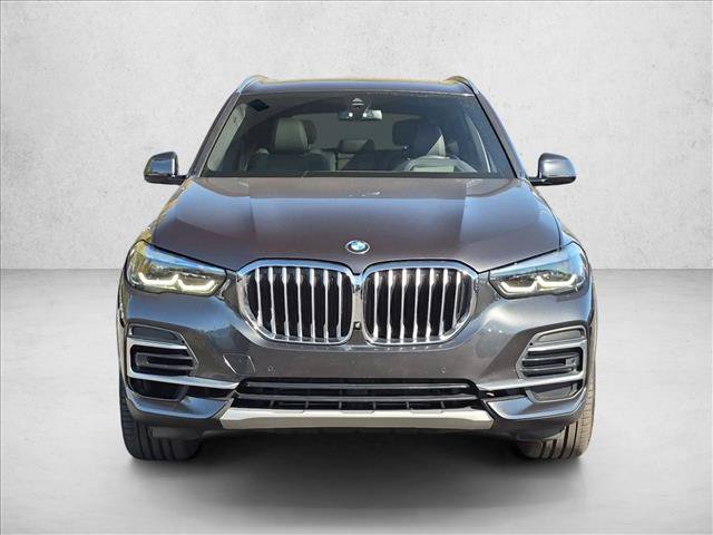 Used 2022 BMW X5 xDrive40i w/ Premium Package AWD/4WD image 2