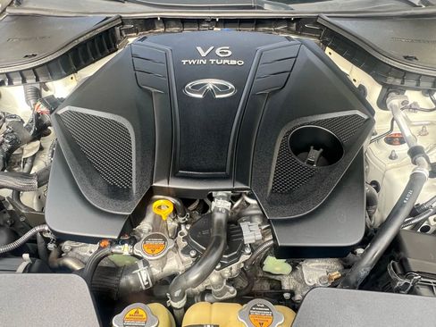 Used 2019 INFINITI Q50 Luxe w/ Essential Package (3.0T Luxe) image 32