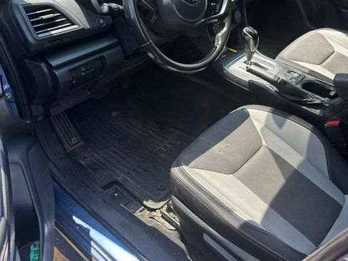Used 2019 Subaru Crosstrek 2.0i Premium w/ Popular Package #3 AWD/4WD image 2