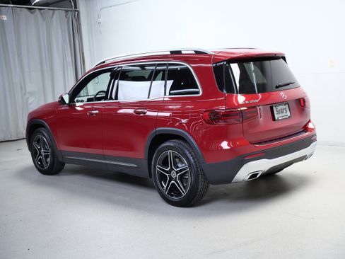 New 2026 Mercedes-Benz GLB 250 4MATIC image 6