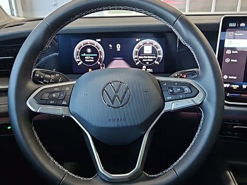New 2026 Volkswagen Tiguan SE image 35