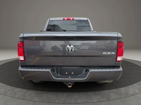 Used 2017 RAM 1500 Express AWD/4WD image 6