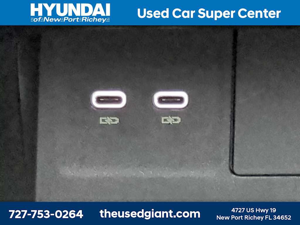 Used 2021 Volkswagen Atlas SEL R-Line FWD image 17