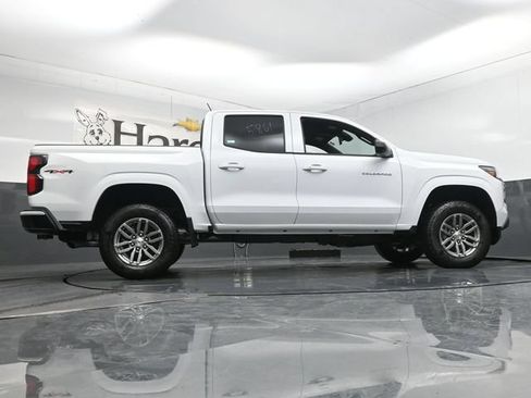 New 2026 Chevrolet Colorado LT w/ LT Convenience Package AWD/4WD image 31