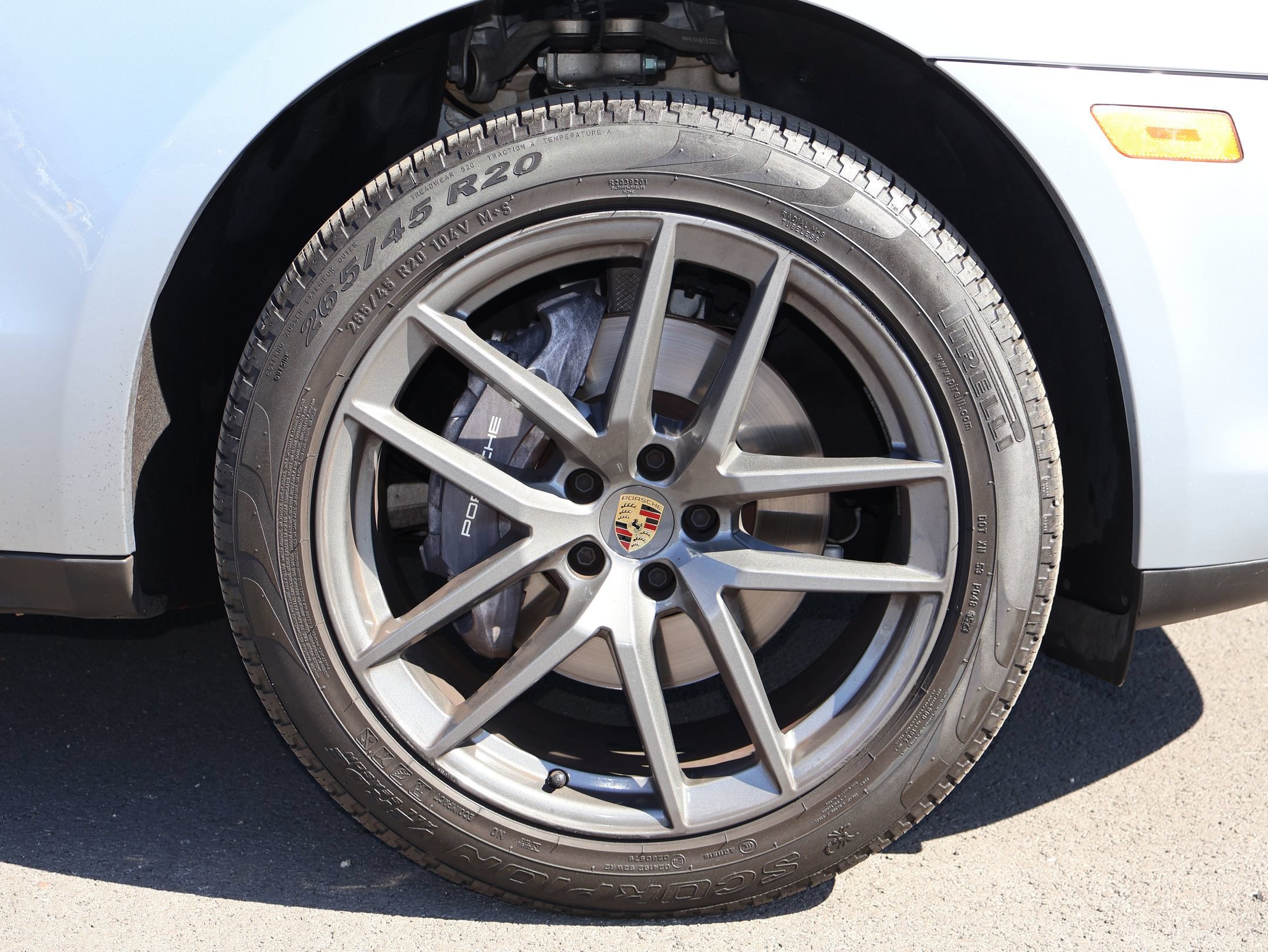 Used 2024 Porsche Macan Turbo AWD/4WD image 12