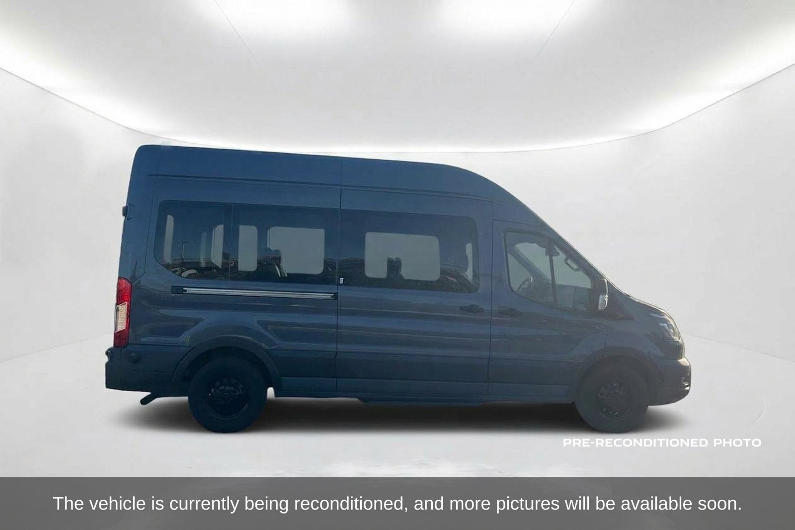 Used 2022 Ford Transit 350 XL AWD/4WD image 4