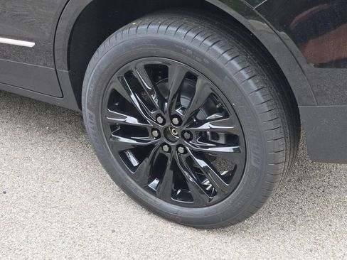 New 2025 Cadillac XT5 Premium Luxury w/ LPO, Blue Accent Package image 17