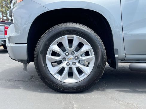 New 2025 Chevrolet Silverado 1500 Custom image 32