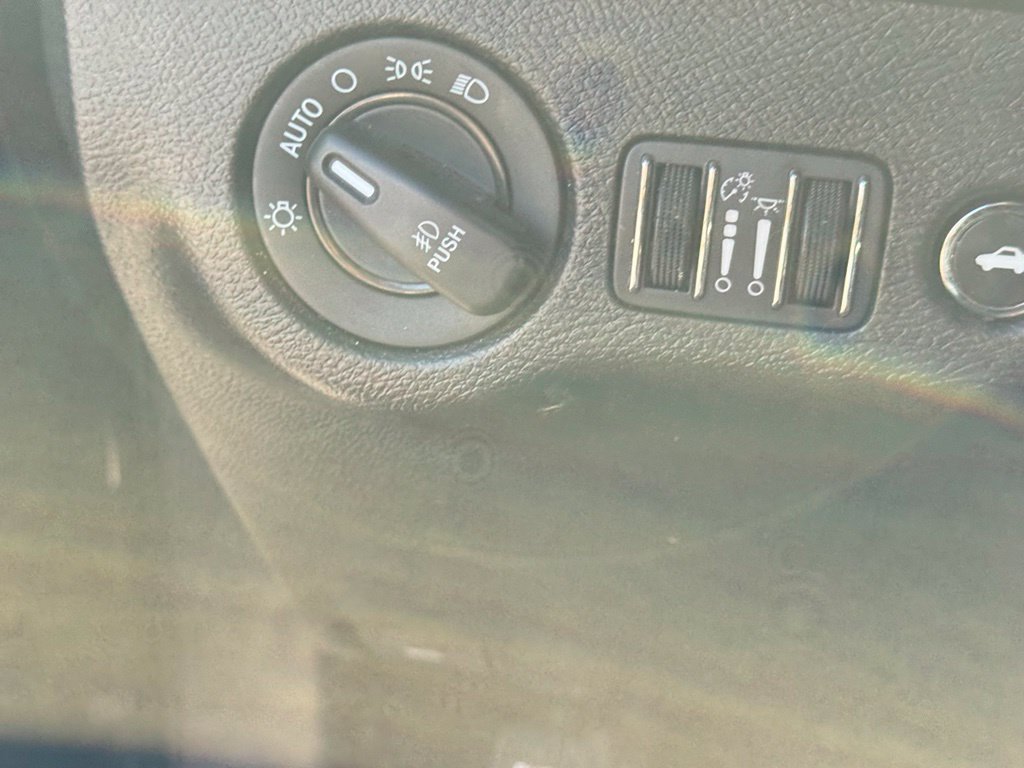 Used 2018 Dodge Challenger SXT Plus RWD image 21