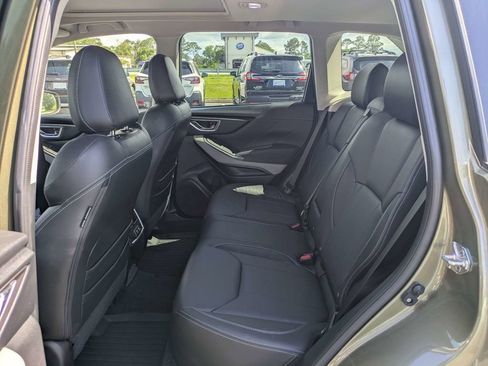 Used 2022 Subaru Forester Limited AWD/4WD image 16