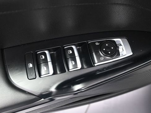 Used 2023 Kia K5 GT-Line w/ GT-Line Premium Package FWD image 4