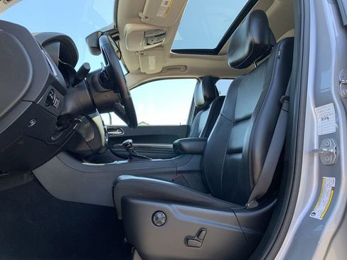 Used 2019 Dodge Durango GT image 31