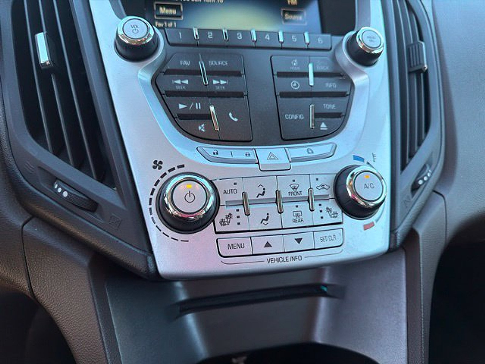 Used 2013 Chevrolet Equinox LT w/ Power Convenience Package FWD image 9