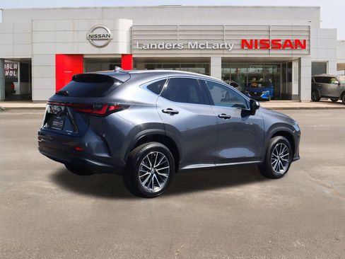 Used 2025 Lexus NX 350 AWD w/ Premium Package image 3