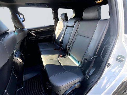 Used 2022 Lexus GX 460 image 25