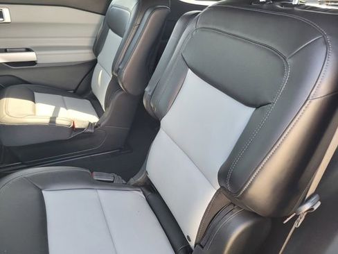 Certified 2022 Ford Explorer XLT w/ Equipment Group 202A image 13