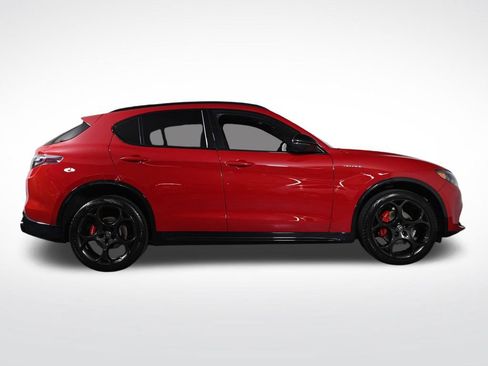 Used 2025 Alfa Romeo Stelvio Sprint w/ Veloce Package AWD/4WD image 6