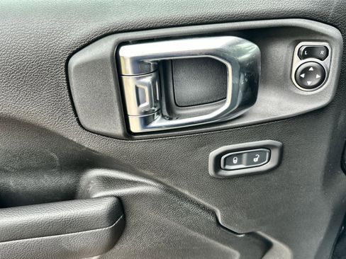 New 2025 Jeep Wrangler Willys image 15