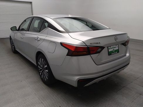 Used 2023 Nissan Altima 2.5 SV FWD image 5