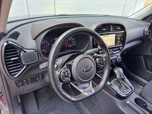 Used 2020 Kia Soul GT-Line Turbo FWD image 13