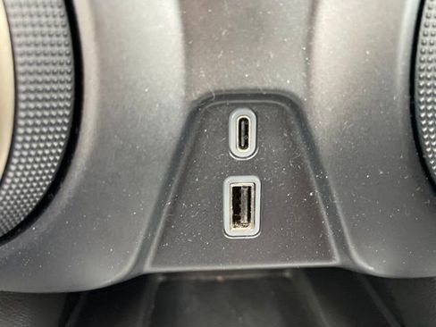 Used 2023 Chevrolet Blazer Premier image 26