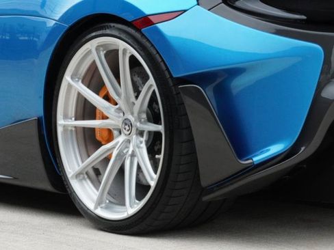 Used 2020 McLaren 600LT Spider RWD image 42