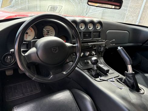 Used 1999 Dodge Viper RT/10 image 15