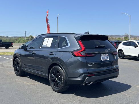 Used 2024 Honda CR-V Sport Touring image 3