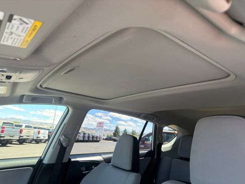Used 2017 Toyota RAV4 XLE w/ Protection Package AWD/4WD image 27