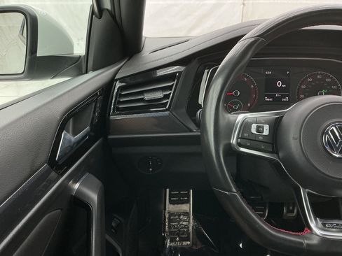 Used 2019 Volkswagen Jetta GLI FWD image 32