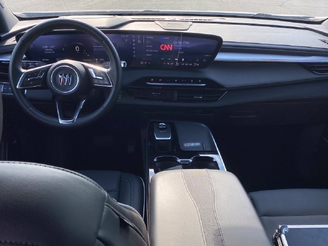 Certified 2025 Buick Enclave Preferred FWD image 5