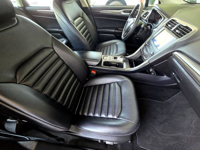 Used 2020 Ford Fusion SEL FWD image 20