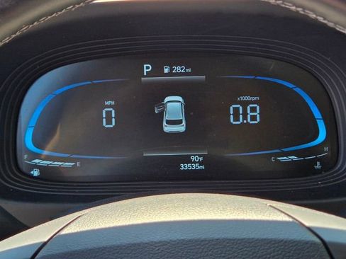 Used 2025 Hyundai Venue SEL image 26