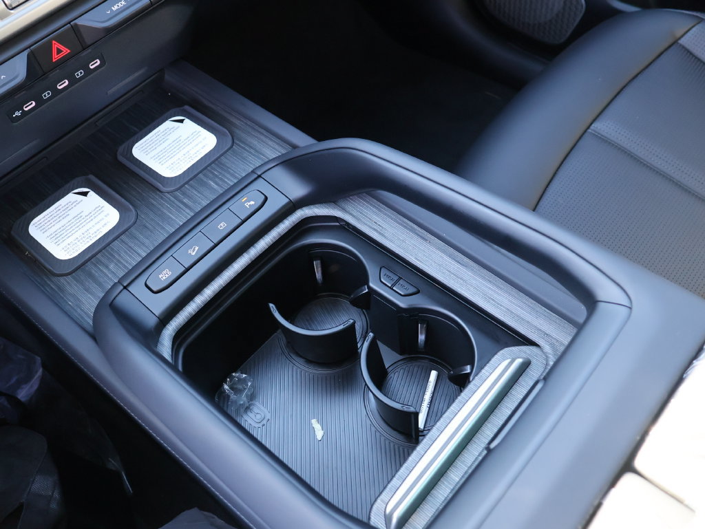 New 2027 Kia Telluride SX Prestige AWD/4WD image 32