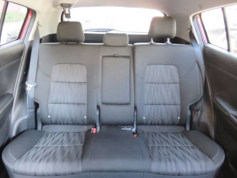 Used 2017 Kia Sportage LX image 21