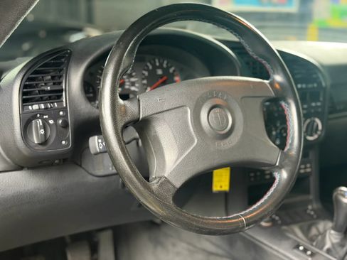 Used 1995 BMW M3 Coupe RWD image 30