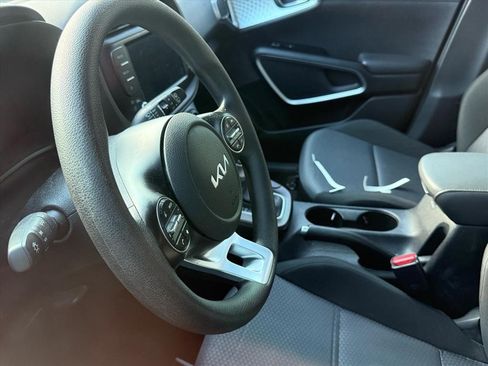 Certified 2024 Kia Soul LX w/ Option Group 015 image 9