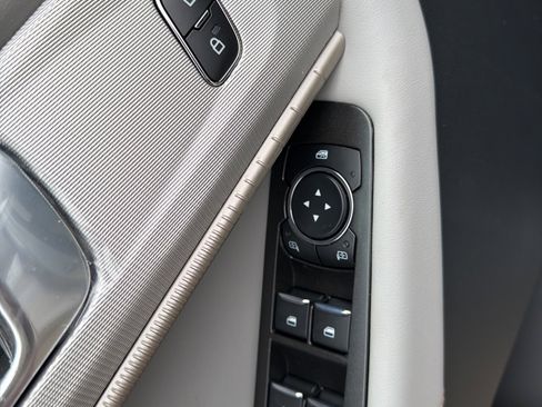 New 2026 Ford Explorer Active w/ Active Comfort Package image 16