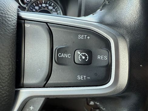 Used 2020 RAM 1500 Big Horn AWD/4WD image 33