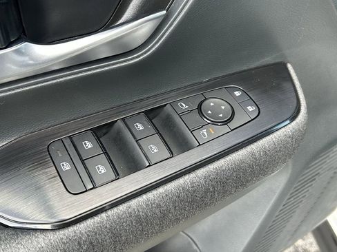 Used 2026 Nissan Kicks SV image 23