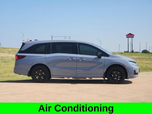 New 2026 Honda Odyssey Sport-L image 8