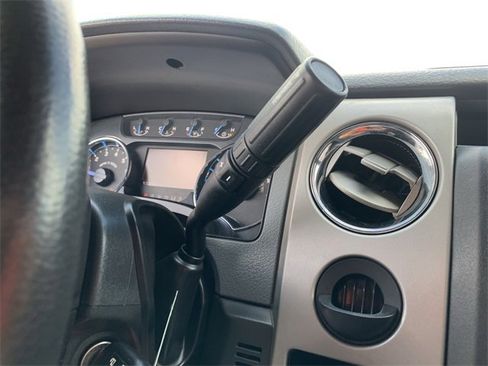 Used 2011 Ford F150 XLT w/ XLT Convenience Pkg image 25