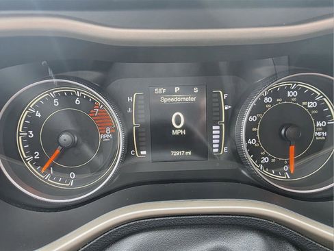 Used 2016 Jeep Cherokee Latitude w/ Safety/Convenience Group image 16